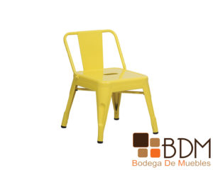 Silla infantil ligera fabricada en metal