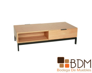 Mesa de centro elegante de madera color natural