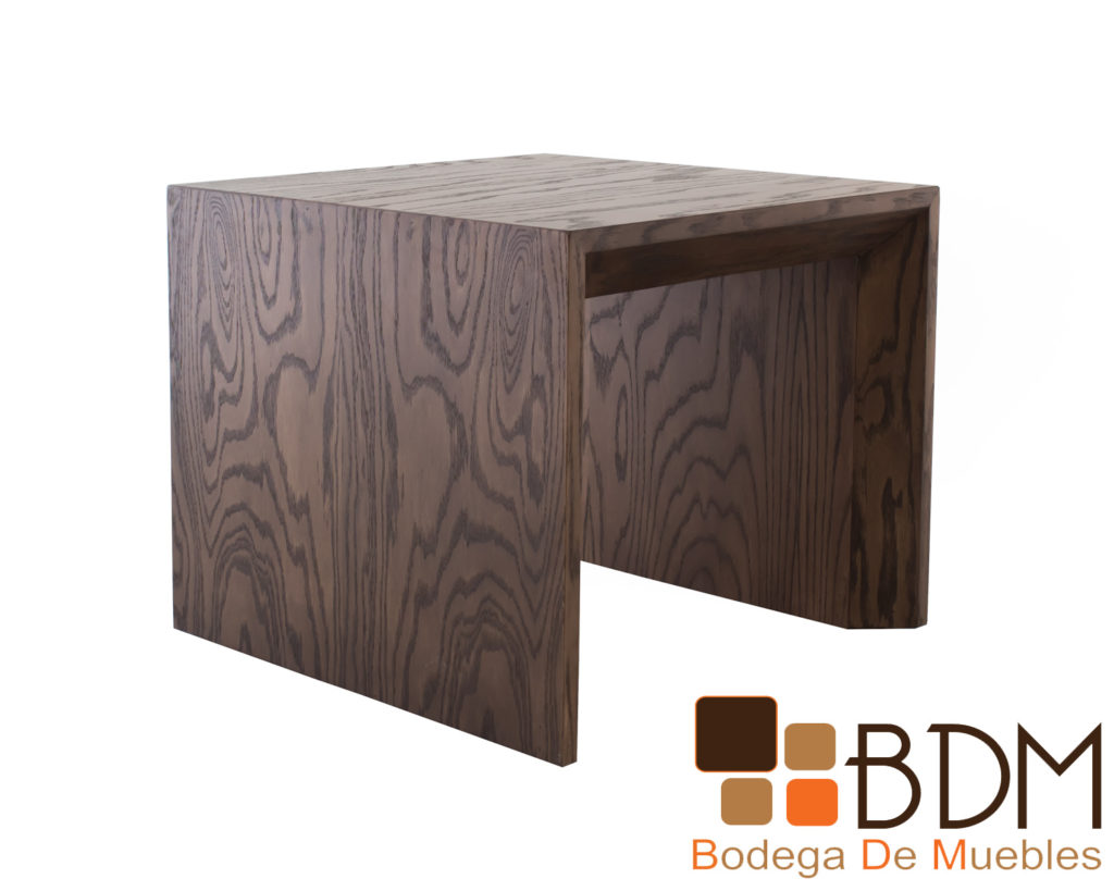 Mesa lateral minimalista de madera para sala