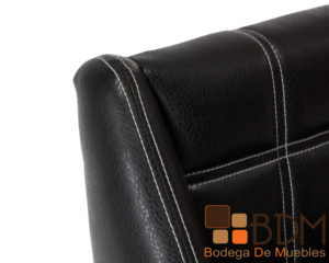 Banco alto en madera poplar con costura color negro
