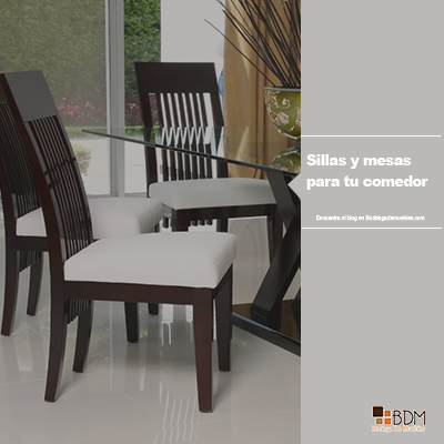 Las sillas y mesas de comedor deben ser muebles cómodos de forma que las reuniones familiares resulten las más confortables posibles.