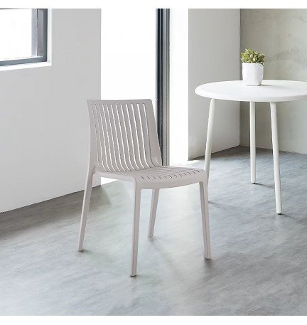 Silla ergonómica apilable para bistrós y restaurantes de alta rotación